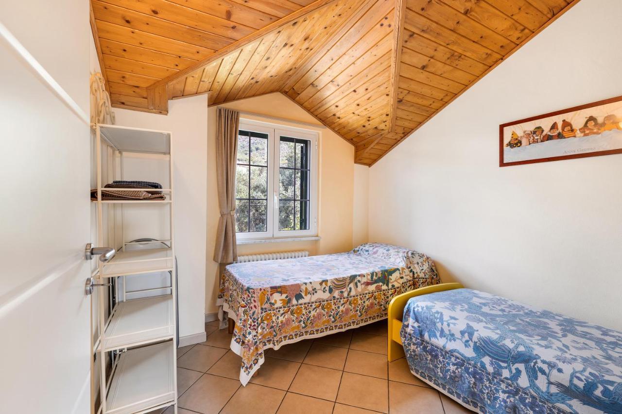 La Casa Di Lady Apartment Ceriale Bagian luar foto
