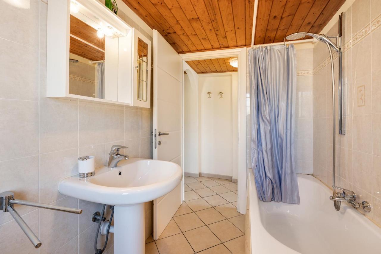 La Casa Di Lady Apartment Ceriale Bagian luar foto